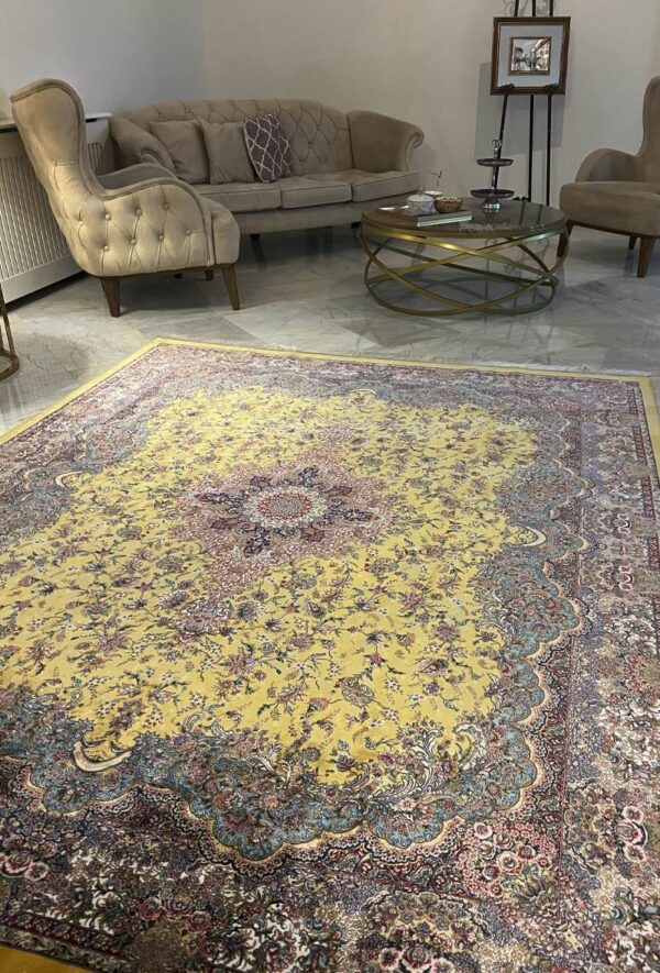 فرش تمام ابریشم ربات بافت طرح لچک ترنجی کد 2000107 - Image 6