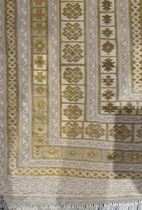 دست بافت  مربع خشتی 40 پشم و ابریشم - Image 4