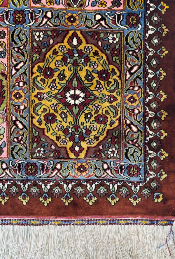 فرش دست بافت مستطیل قابی 70 رج تمام ابریشم - Image 4