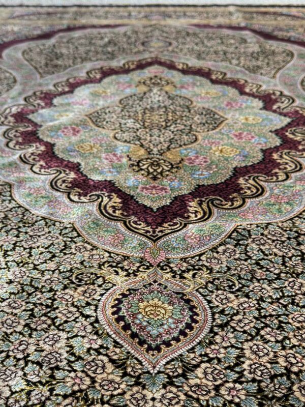 فرش دست بافت مستطیل لچک ترنجی محرری 70 رج تمام ابریشم - Image 3