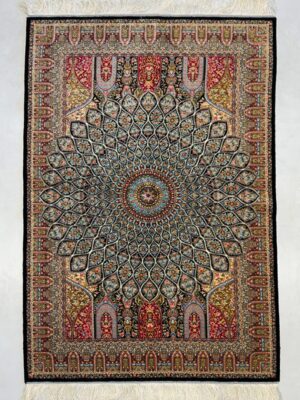 فرش ربات بافت مستطیل گنبدی اسلیمی 70 رج ابریشم و بنبوسیلک کد 2003367