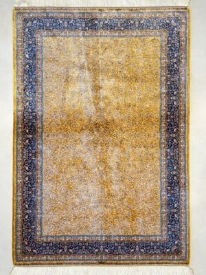 فرش ربات بافت مستطیل کف ساده 70 رج ابریشم و بنبوسیلک کد 2003426