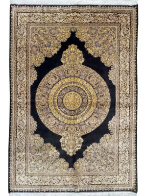 فرش ربات بافت مستطیل ورساچه ترنجی 70 رج ابریشم و بنبوسیلک کد 2003470