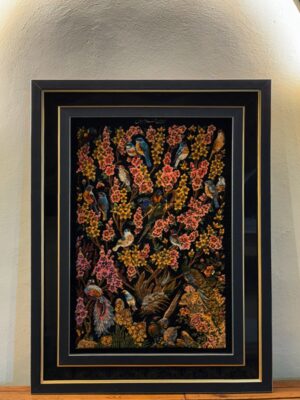 تابلو فرش مستطیل باغ پرندگان رجبیان 70 رج تمام ابریشم کد 2003973