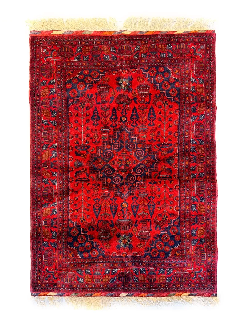 فرش دست بافت 1.5 متری خان محمدی 100*150 مستطیل کاسه کوزه 40 رج کرک مرینوس قرمز / لاکی 5 کیلو سنتی