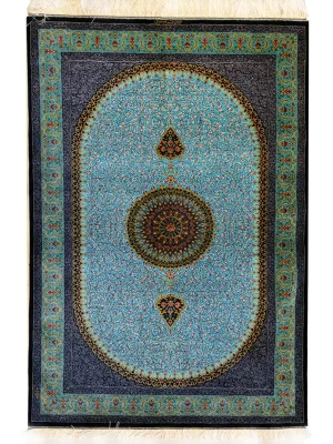 فرش دست بافت 1.5 متری قم 100*150 مستطیل گلریز معصومی 70 رج تمام ابریشم آبی / سرمه ایی 2 کیلو کلاسیک