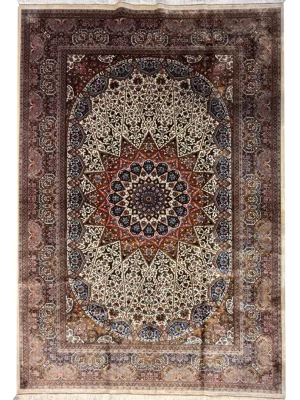 فرش ربات بافت 3 متری قم 150*225 مستطیل گنبد شیخ لطف الله 80 رج ابریشم و بنبوسیلک کرم / بژ 5 کیلو