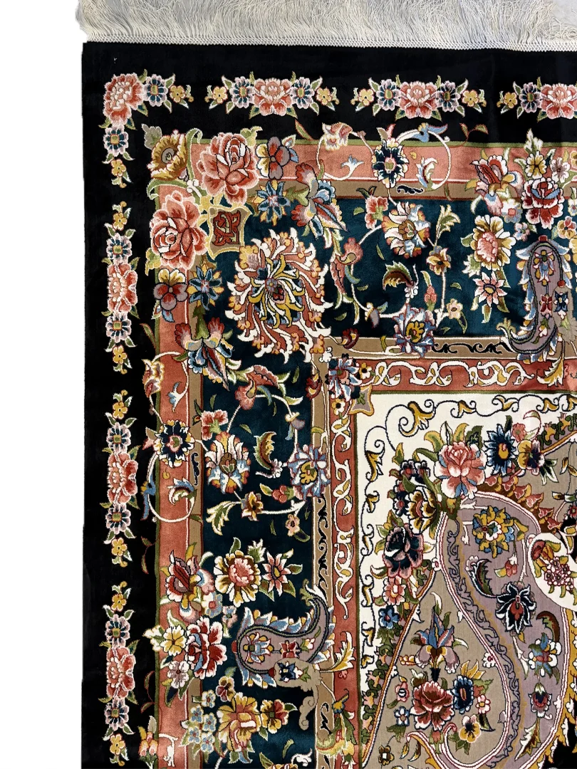 فرش ربات بافت 18 متری تبریز 350*500 مستطیل سالاری لچک بوته 70 رج کرک و بمبوسیلک مشکی 25 کیلو کلاسیک - Image 2