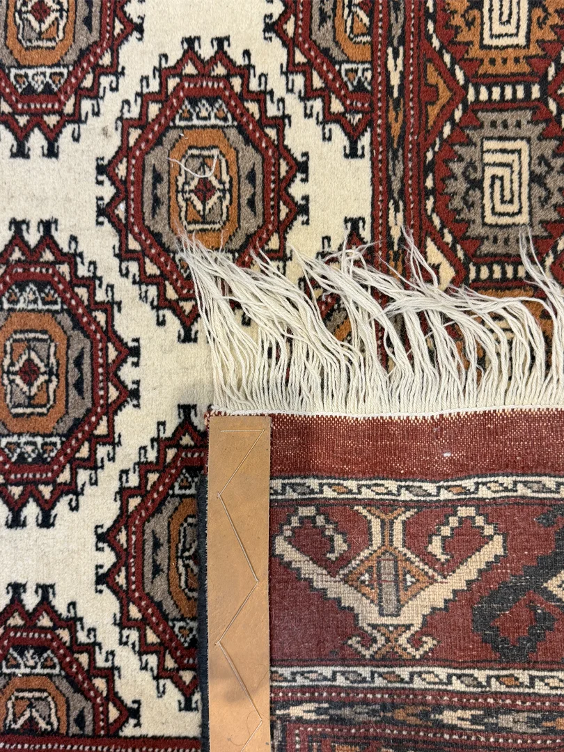 فرش دست بافت 2.5 متری ترکمن 110*165 مستطیل انسی 20 رج پشم قرمز / لاکی 12 کیلو سنتی - Image 4